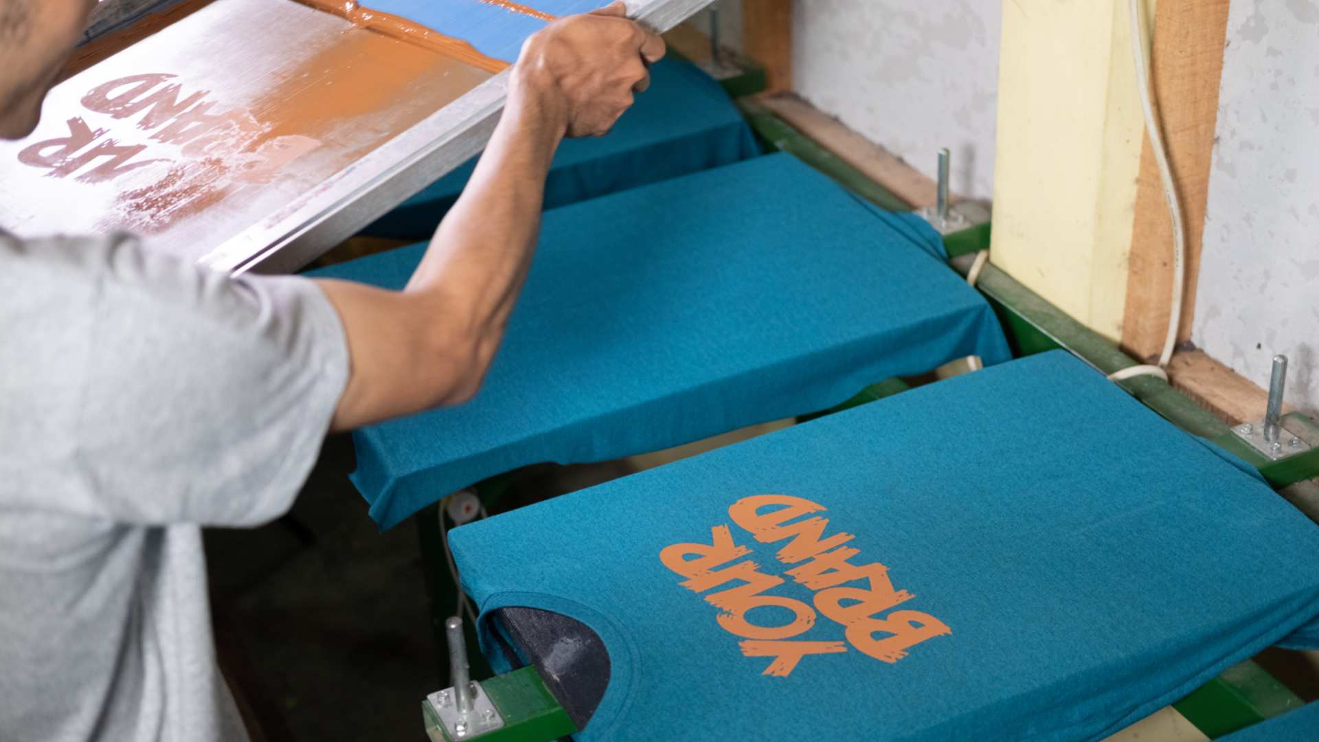remove screen printing from a t-shirt