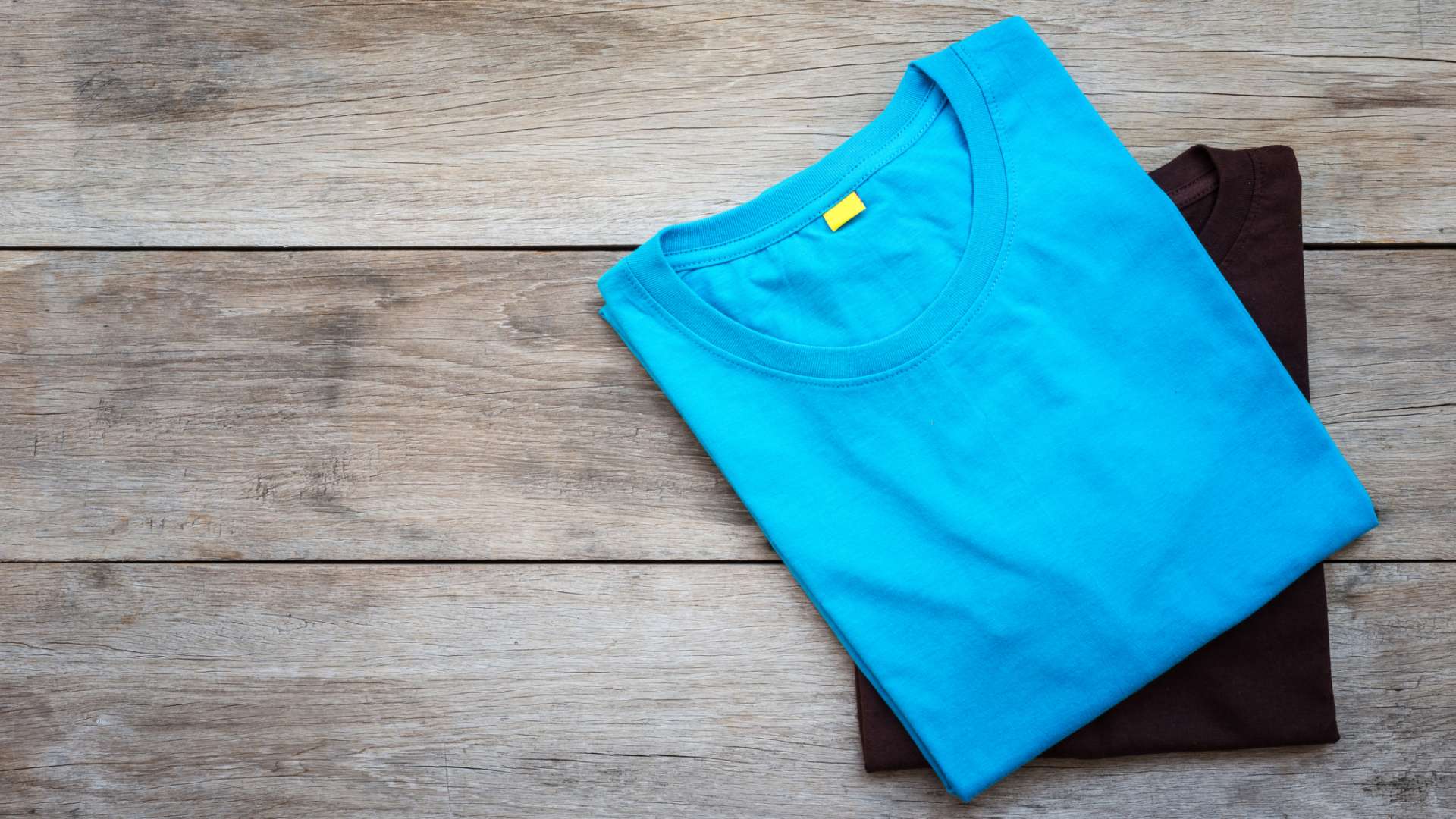 comfort-fit vs. regular fit shirt